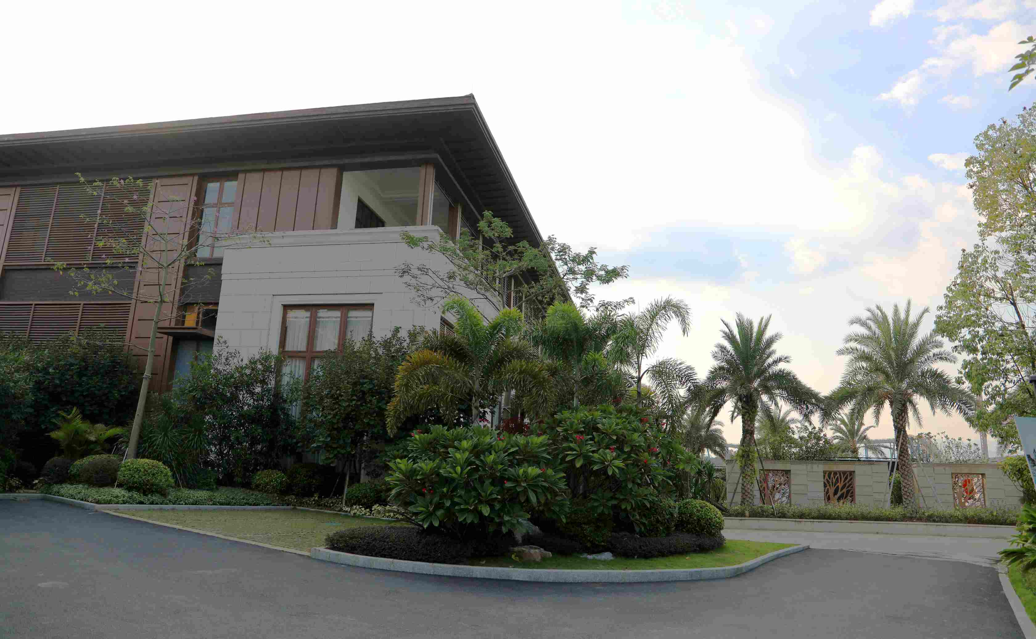 奧園（英德）文化旅游城（一期）·湖岸園林景觀(guān)及A、B線(xiàn)園林景觀(guān)工程